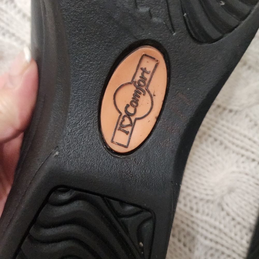 Comfort Black Leather Mules - Picture 6 of 9